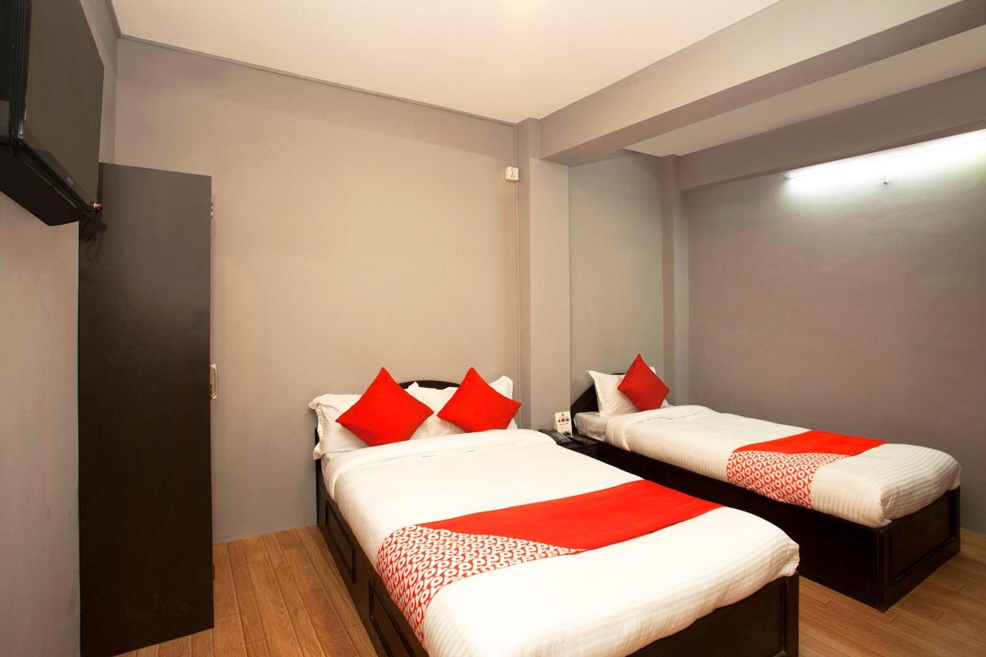 Oyo 587 Hotel Tradition Inn Katmandou Extérieur photo
