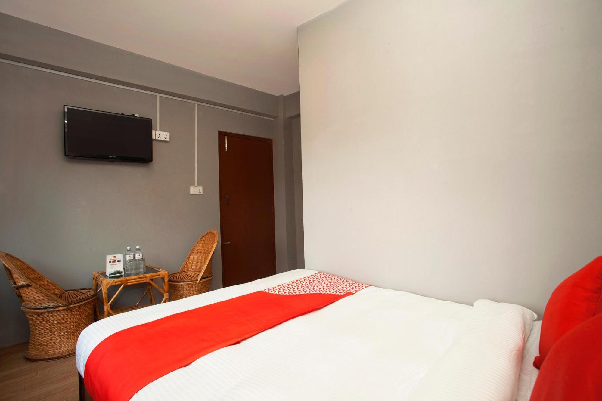 Oyo 587 Hotel Tradition Inn Katmandou Extérieur photo